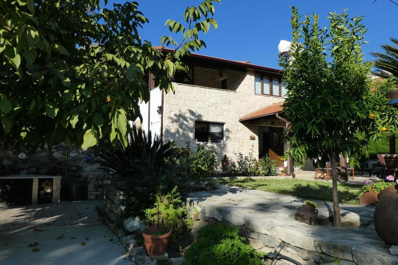 Lola's Cottage&Garden Kalokhorio Extérieur photo